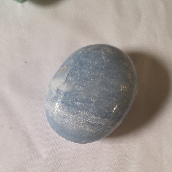 Blue Calcite Palmstone - Picture 3 of 3